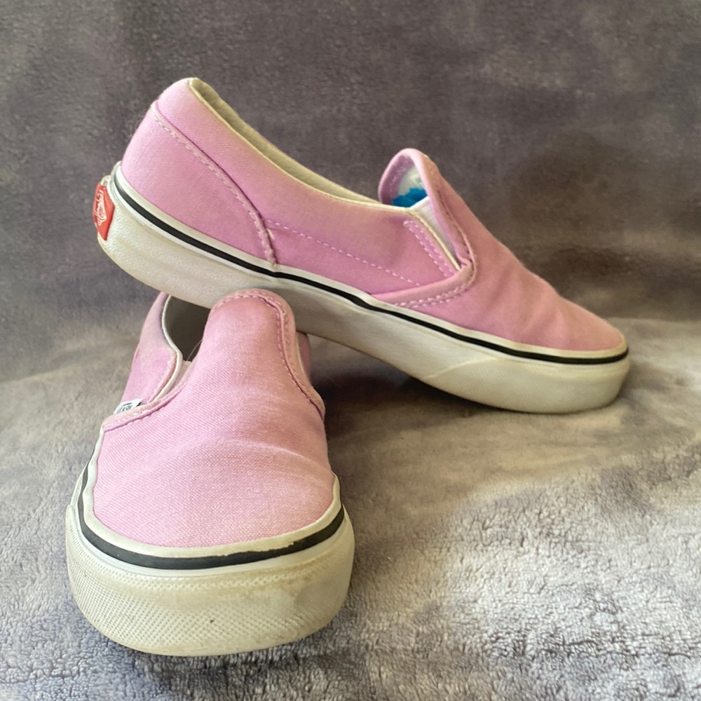 Pink  Kids Size 1 Vanes slip on cloth shoe
